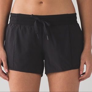 Lululemon Hotty Hot Short Long 4” Size 12